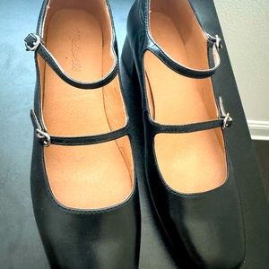Madewell Nettie Heeled Mary Jane shoes in black. Size 10.